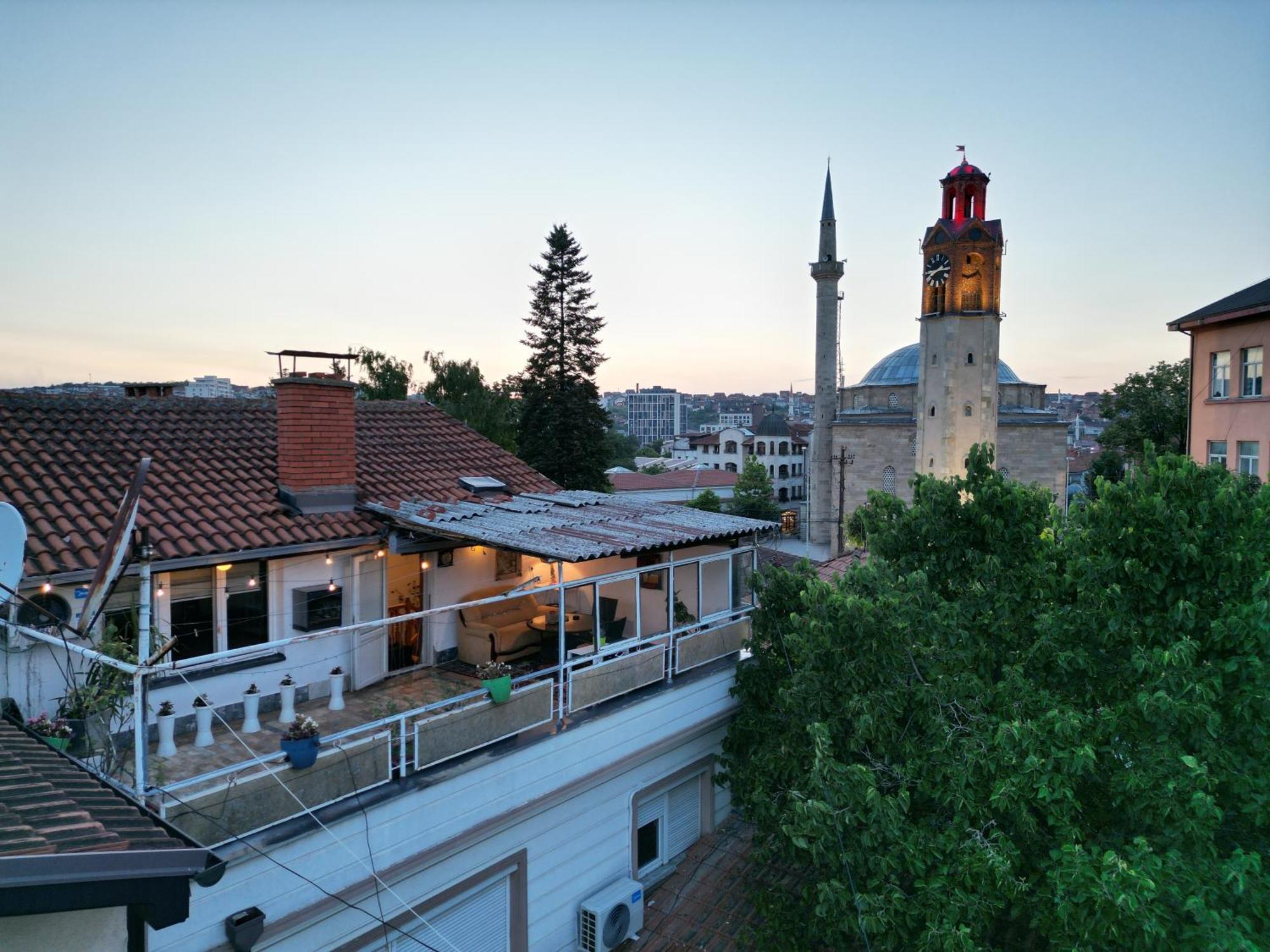 Apartamento Old Street House Pristina Exterior foto